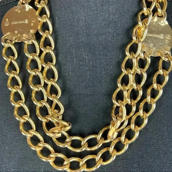 Escada Vinatge Designer Women’s Gilted Gold Tone Couture Chain Link Belt main image 5